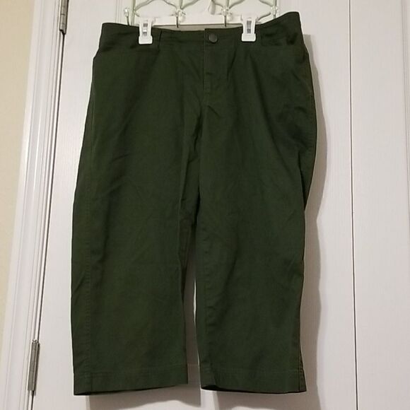 Columbia Capris - Picture 1 of 3